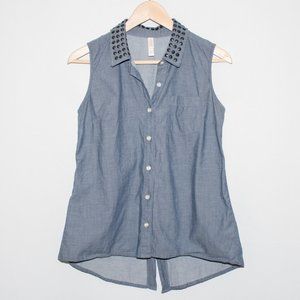 Chambray Stud Collar Sleeveless Top